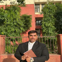 Hey, I am Advocate Piyush Tandon!